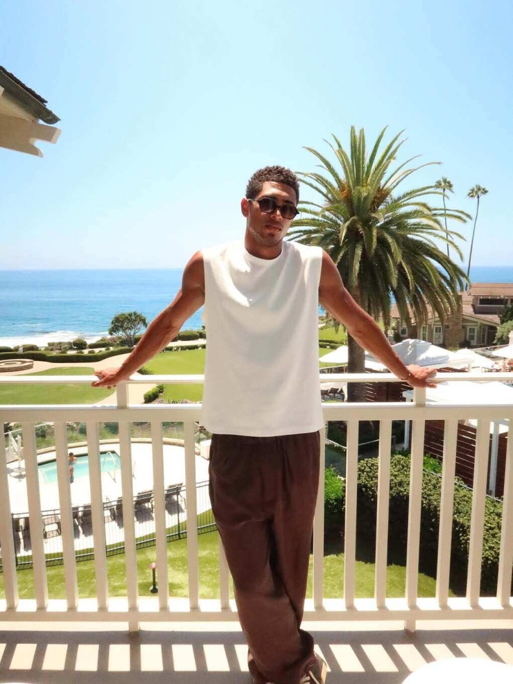 Jude Bellingham tại khu nghỉ dưỡng ở Hawaii. Ảnh: Instagram