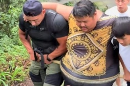 Video TikToker nặng 171Kg ngất khi leo núi khiến dân mạng tranh cãi