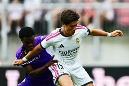 Trực tiếp bóng đá Real Madrid - Fiorentina: "Kền kền trắng" nhân đôi cách biệt