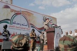 Houthi bác việc thu phí ở Biển Đỏ, tàu hàng bị tấn công ngoài khơi Oman