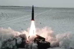 Phòng không Ukraine để lọt hơn 20 tên lửa đạn đạo Nga