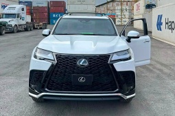 Lexus LX700h đầu tiên xuất hiện tại Việt Nam