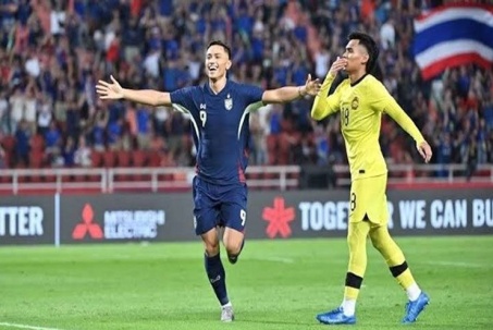Trực tiếp bóng đá Thái Lan - Malaysia: "Voi chiến" cẩn trọng tiền đạo 37 tuổi gốc Brazil (AFF Cup)