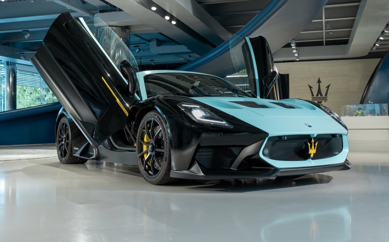 Maserati hồi sinh mẫu siêu xe MC12 từ GT2 Stradale Fuoriserie - 4