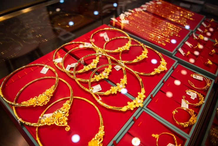 Giá vàng trong nước giảm. Ảnh: Tuấn Hùng