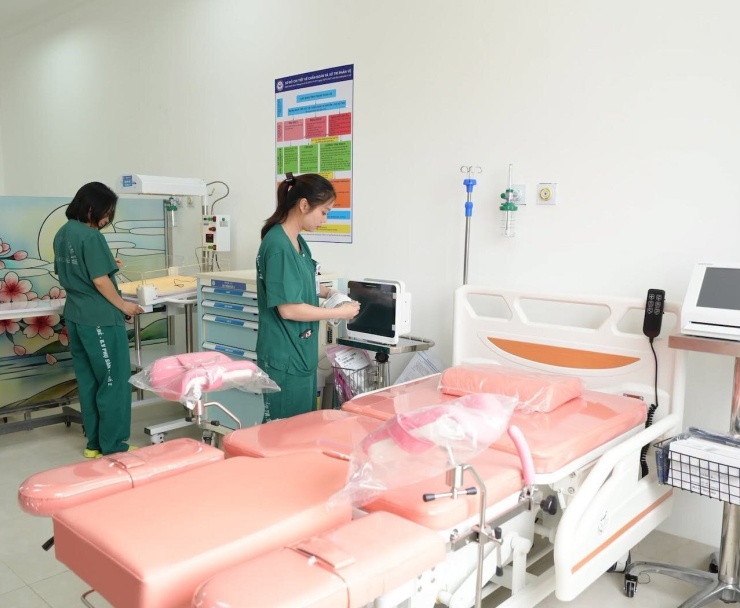 Rốt ráo lắp đặt trang thiết bị phục vụ người bênh. 