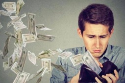 Kiếm bao nhiêu cũng dễ 'trôi' hết nếu không sớm thay đổi 3 thói quen này