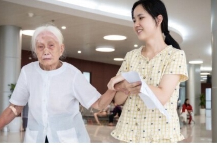 Chuyên gia đề xuất 5 nhóm nội dung người từ 40 tuổi cần chuẩn bị cho tuổi già
