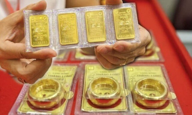 Vàng miếng SJC được niêm yết ở mức 137-141 triệu đồng/lượng