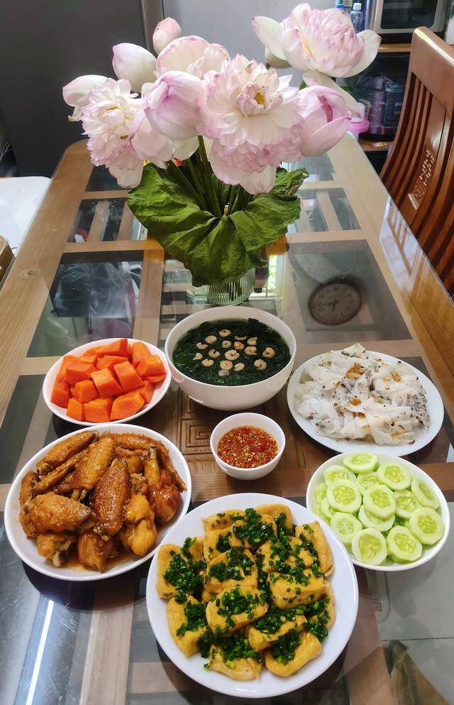 Gợi ý 6 mâm cơm gia đình 'đãi con' trước khi mùa hè kết thúc - 4