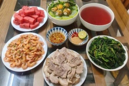 Gợi ý 6 mâm cơm gia đình 'đãi con' trước khi mùa hè kết thúc