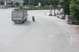 Gây tai nạn rồi rời khỏi hiện trường, 4 giờ sau tài xế đến Công an làm việc có sao không?