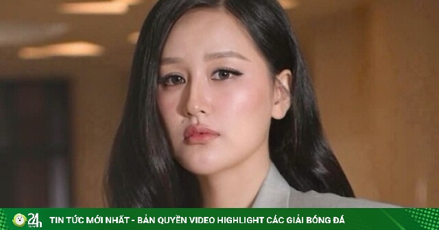 Mai Phương Thuý diện set đồ gần 2,5 tỷ đồng trên thảm đỏ