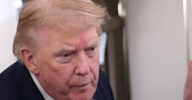 Nỗ lực hạ lãi suất bất thành của ông Trump