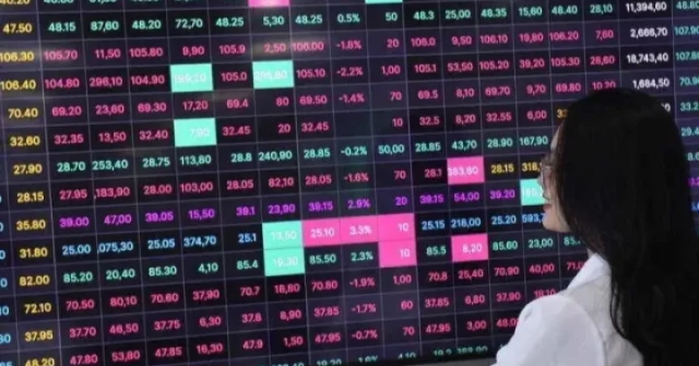 Chứng khoán sau cú rơi mạnh nhất từ đầu năm: Tháng 8 có "dễ thở" hơn?