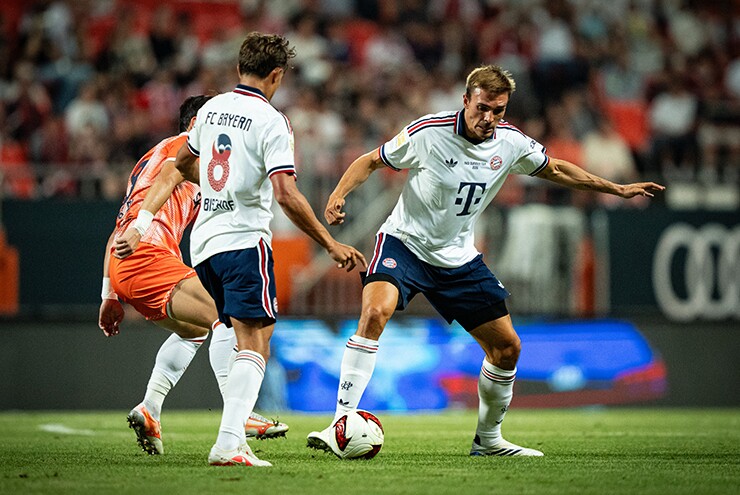 Video bóng đá Jeju SK - Bayern Munich: Rượt đuổi 3 bàn, định đoạt ngay hiệp 1