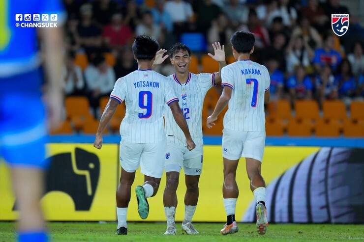 Trực tiếp bóng đá Philippines - Thái Lan: Cứu thua xuất thần (AFF Cup) (Hết giờ) - 2