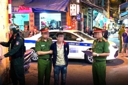 Kinh hoàng vụ nổ súng 'huyết chiến' rúng động TPHCM, cảnh sát bắt khẩn cấp 4 kẻ cầm đầu