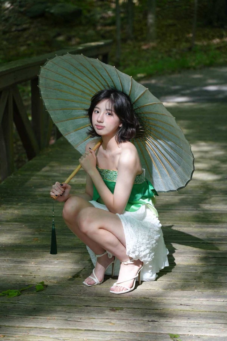Con gái Ngọc Diễm được khen 'như hoa hậu' - 7