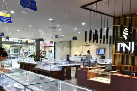 PNJ tăng trần phiên thứ ba, lộ diện dòng tiền mua ròng trăm tỷ