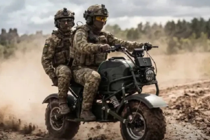 Ukraine đưa vào chiến trường xe máy điện chống mìn, kiêm trạm phát điện di động
