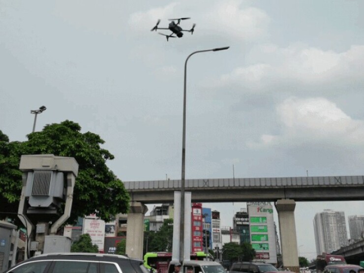 Hà Nội dùng UAV tuần tra, phát hiện hàng trăm vi phạm giao thông