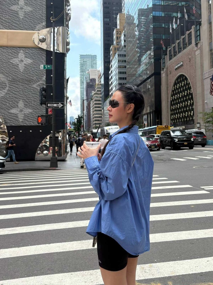 Ảnh sao 6/8: Lý Nhã Kỳ tự khen mình đẹp - 10