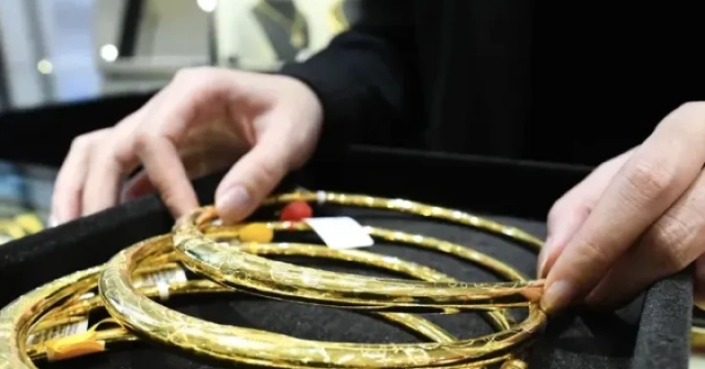 Giá vàng hôm nay (6/8): Tiếp tục tăng mạnh