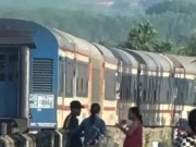 Đứng sát taluy đường sắt, người đàn ông bị tông tử vong dù tàu đã phanh gấp