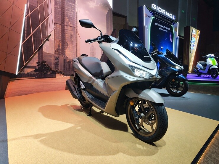 Honda PCX160 thế hệ mới trình làng, giá từ 76 triệu đồng - 1