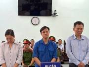 Cán bộ phường bảo kê 20 nhà hàng chiếm dụng vỉa hè, thu tiền mỗi tháng