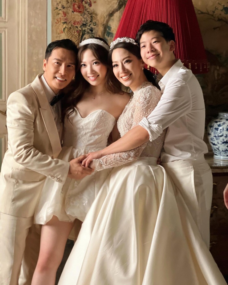 Thời trang sánh đôi của vợ chồng Chân Tử Đan - 9