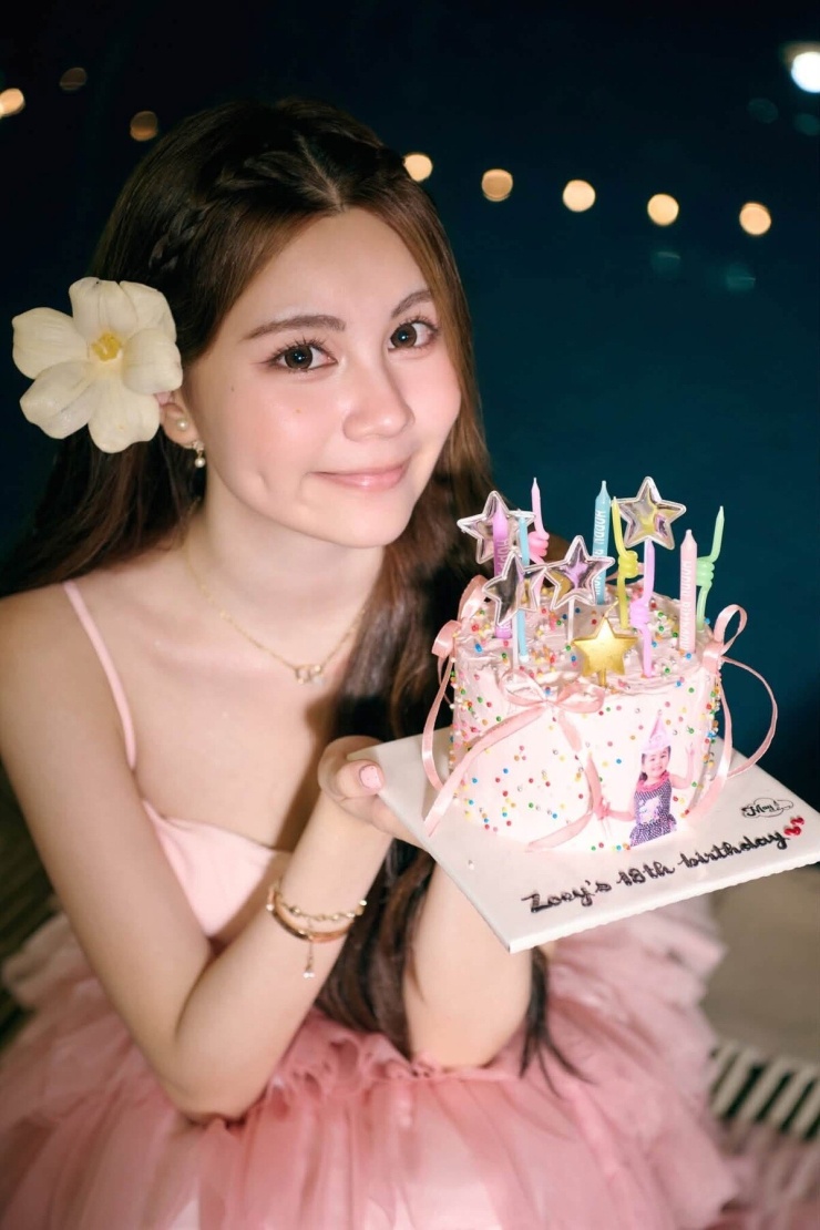 Con gái Quyền Linh diện trang sức hàng hiệu mừng tuổi 18 - 9