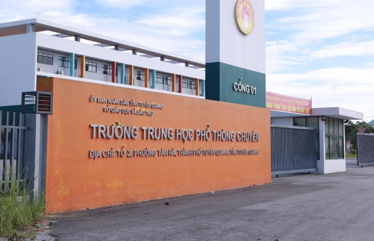 Trường THPT Chuyên Tuyên Quang - nơi diễn ra kỳ thi lại của 328 thí sinh. Ảnh: Đức Phong
