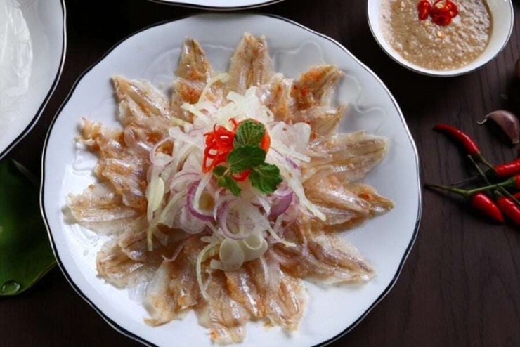 Gỏi cá Mai – Tinh hoa hải sản thành phố biển. (Ảnh: BestPrice travel)
