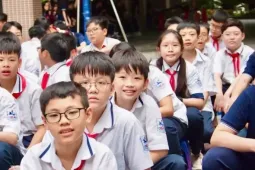 10 tỉnh thành giảm đầu mối trường công cao trên 50%