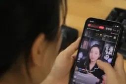 Livestream triệu view nuôi lớn rác mạng