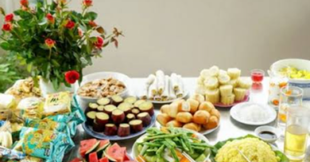 Nhà không có sân, ở chung cư thì đặt lễ cúng cô hồn ở đâu?