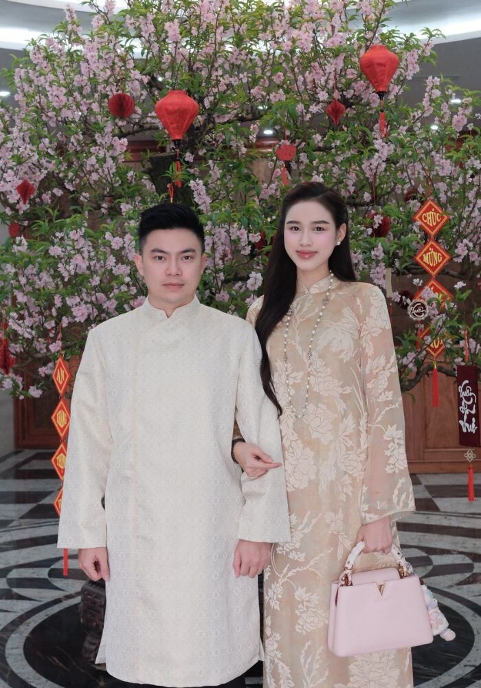 Đỗ Thị Hà tuổi 26 được chồng doanh nhân cưng chiều, nhan sắc ngày càng rạng rỡ - 6