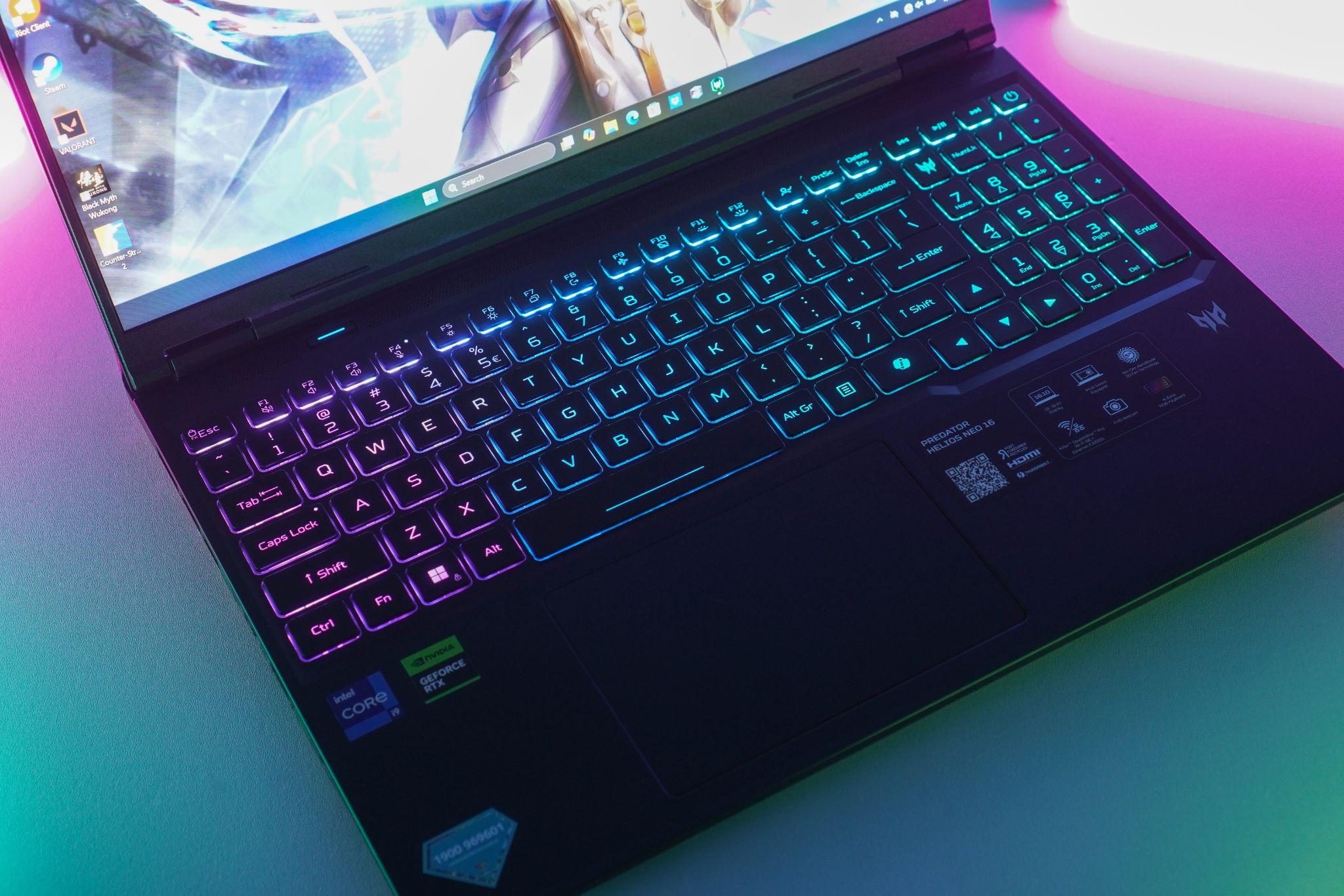 Predator Helios Neo 16 với ngôn ngữ thiết kế đậm chất gaming