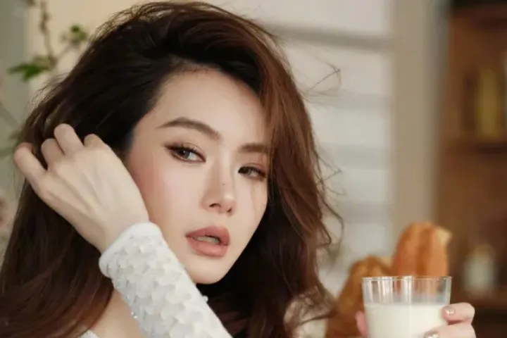 Nguy cơ thương mại hóa hình ảnh nghệ sĩ