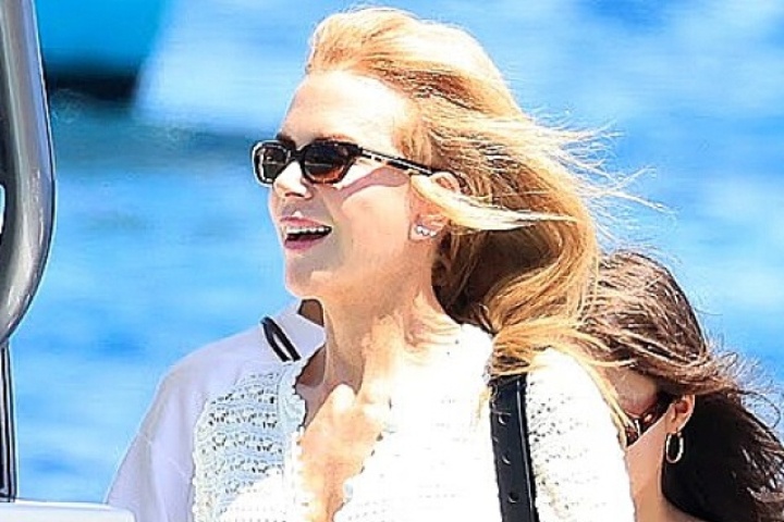 Nicole Kidman rạng rỡ giữa tin đồn hẹn hò