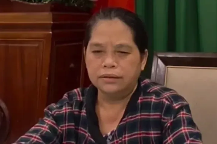 Bảo mẫu dùng dây thun bạo hành trẻ khai gì tại cơ quan điều tra?
