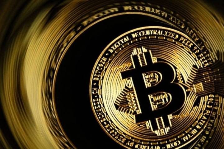 'Cá voi' và 'cá mập' đang gom Bitcoin