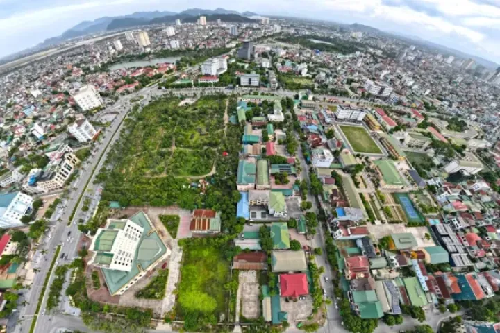 Tất bật dọn khu 'đất vàng', chuẩn bị đấu giá để xây tòa nhà cao 39 tầng