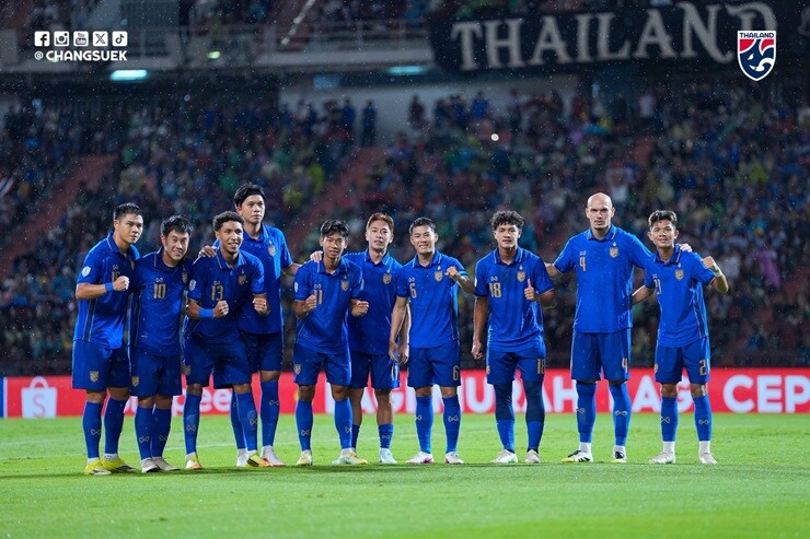 Trực tiếp bóng đá Thái Lan - Myanmar: Thủ môn cứu thua (AFF Cup) (Hết giờ) - 1