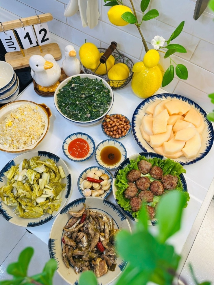 Mâm cơm mẹ Hà Nội dạy con trai nấu trong kỳ nghỉ hè - 7
