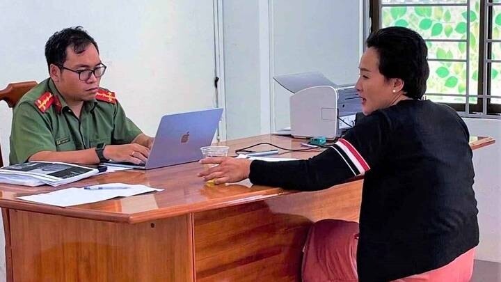 Nguyễn Thị Bích Phượng tại cơ quan Công an. (Ảnh: Công an tỉnh Gia Lai)