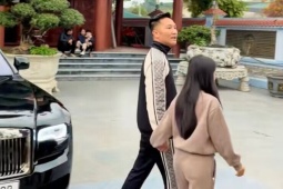 Người quê kể chuyện Huấn Hoa Hồng