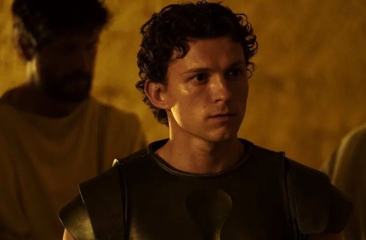 Không chỉ Người Nhện, Tom Holland còn thành công ở nhiều vai diễn khác.